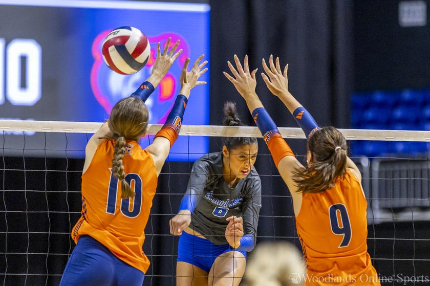 HS Volleyball Playoffs: Lady Grizzlies Sweep Bridgeland to Advance to the Semis