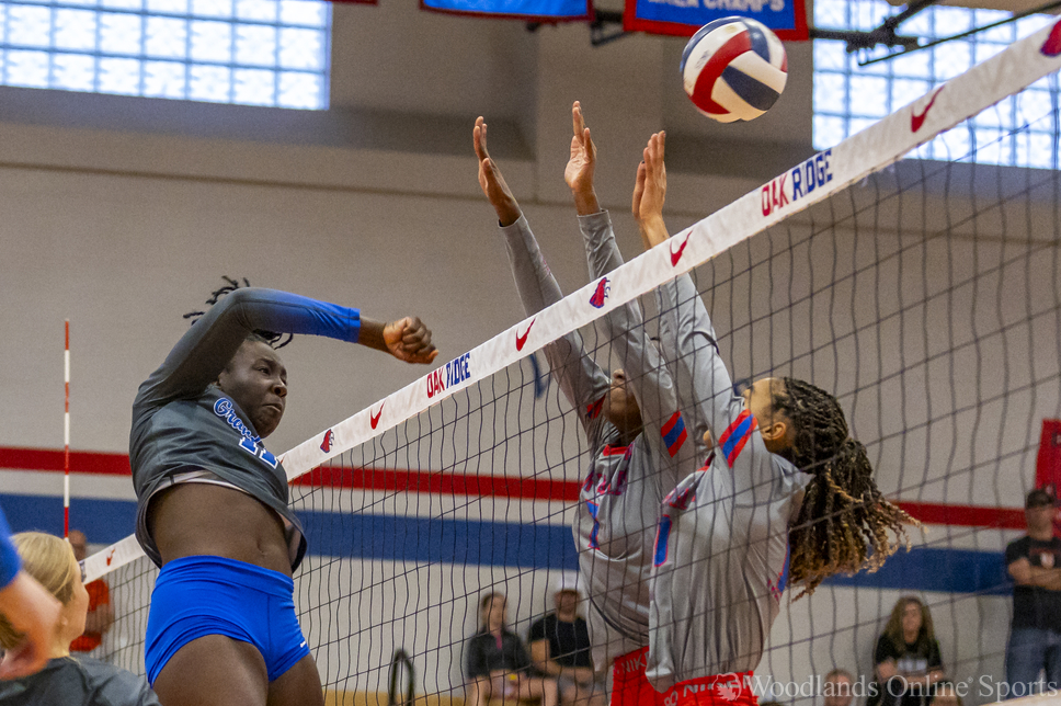 HS Volleyball: Lady Grizzlies Complete Their Program Sweep of Oak Ridge
