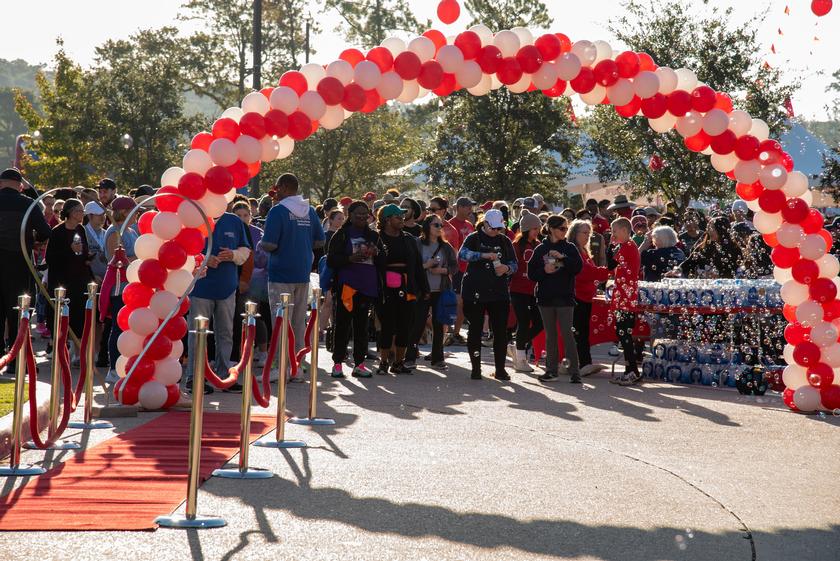Montgomery County Heart Walk includes over 3,000 participants, raises over $200,000 to fund American Heart Association’s heart health initiatives