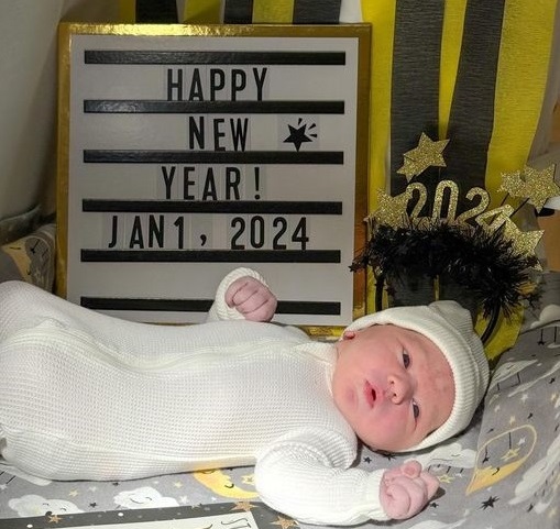 Memorial Hermann celebrates first 2024 baby born in The Woodlands
