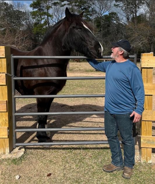 Veteran, Michael Jackson, bonds with retired HPD Mounted Patrol Admiral at Henry’s Home in Conroe.