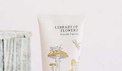 /images/ps/17421/410x240/library-of-flowers-willow-and-water-shower-gel-fro.jpg