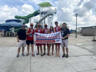 Join The Woodlands Township’s summer 2022 lifeguard team