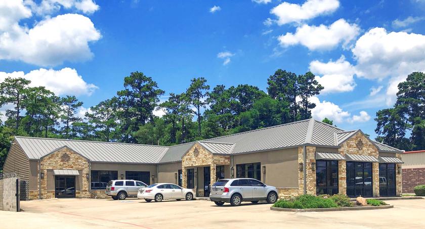 The J. Beard Real Estate Company Facilitates the Sale of I-45 Retail Building