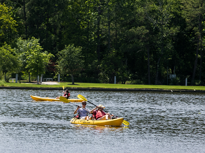 Fall hours for Riva Row, Lakes Edge Boat Houses begin August 15