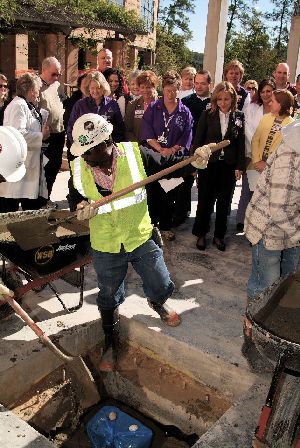 St. Luke's Dedicates a Bible in the Foundation of the New Patient Tower