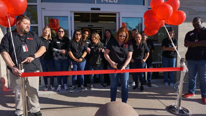Burlington opens a new store in The Woodlands, donates to local school