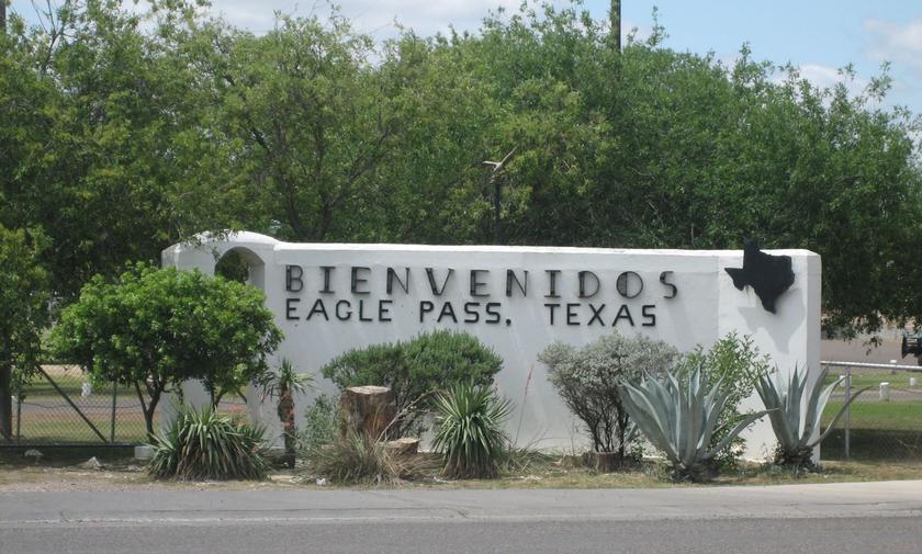 Texas Military Department Occupies Shelby Park in Eagle Pass