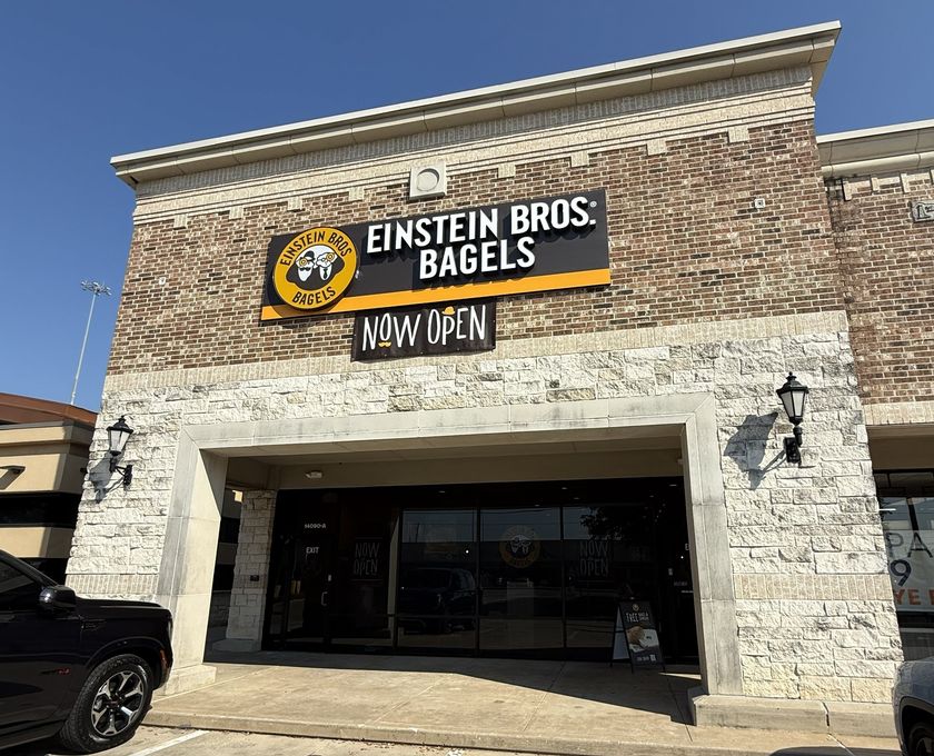SVN | J. Beard Real Estate Completes Lease for Einstein Bros. Bagels at Tomball Town Center