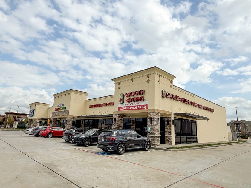 SVN J. Beard Real Estate Represents  Buyer in Acquisition of Fully Leased Retail Center in Spring, TX.