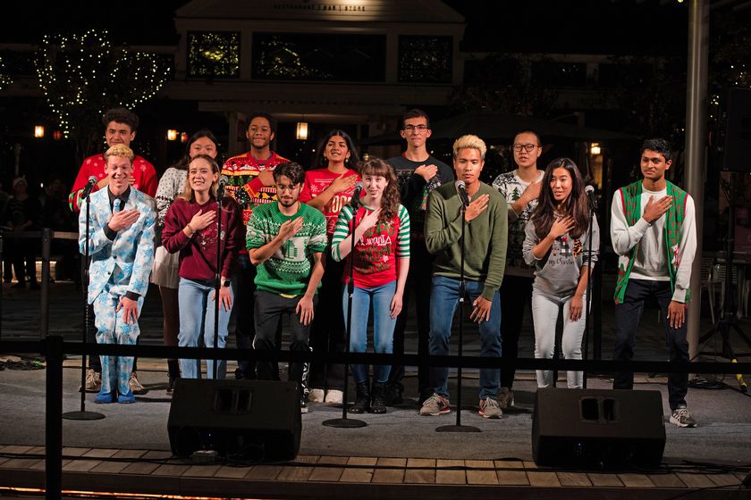 Market Street Hosts Holiday Entertainment During the 2024   Holiday Season