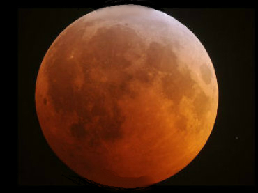 Supermoon coincides with lunar eclipse Sept 27
