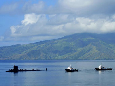 Texas’ namesake ship, USS Texas, visits Subic Bay during deployment