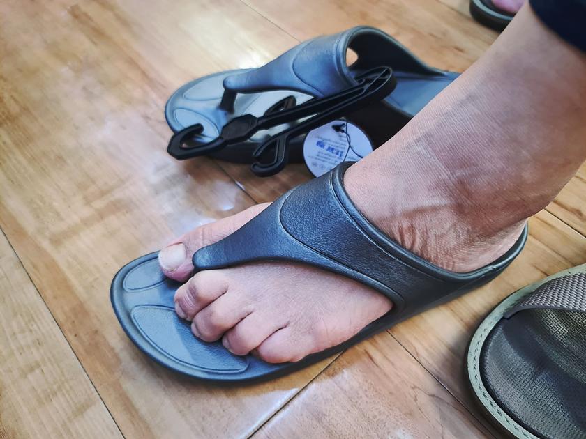 Flip-flop flubs – one local foot doctor cautions against overuse of flip-flops
