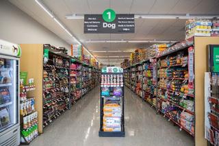 New Locally-Owned Neighborhood Pet Store Puts Playful Twist on Pet Product Shopping in The Woodlands