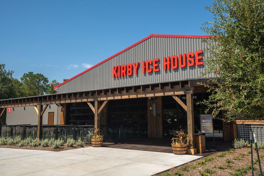 Kirby Ice House Opens in The Woodlands