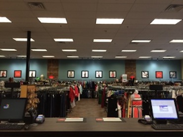 New store sells gently used clothes and accessories for women