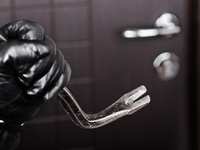Five Home Security Tips to Outsmart Burglars