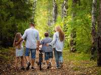 10 Ways to Stay Fit as a Family