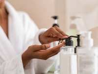 8 Tips for Preventing Dry Skin in the Winter