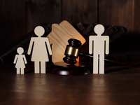 Can a parent who shares custody move with their children?