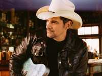 Brad Paisley Announces 2026 Concert at The Cynthia Woods Mitchell Pavilion with Special Guest Jake Worthington