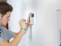 What Steps Should You Take If Your Thermostat Loses Power?