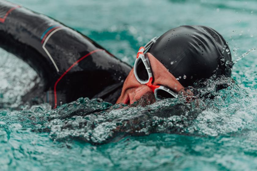 Eye Care Tips for Summer Water Fun