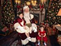 A Growing Family Tradition: Classic Santa Portraits in The Woodlands TX