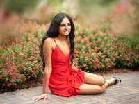 Why January Is the Smartest Time to Plan Spring Senior Photos