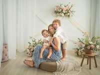 Motherhood Photography Sessions in The Woodlands & Houston: Timeless Portraits Celebrating Moms and Their Little Ones