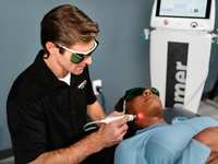 Laser Therapy for Pain vs. Traditional Treatments