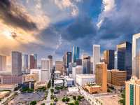 Independent vs. Captive Agent in Houston