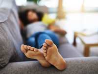 6 Surprising Health Benefits of Elevating Your Legs: Tips for Better Circulation and Comfort