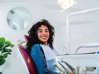 Teeth Whitening Before or After Veneers in The Woodlands, TX: Which Comes First?