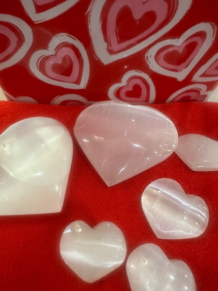 Hearts Valentines crystal stone rocks