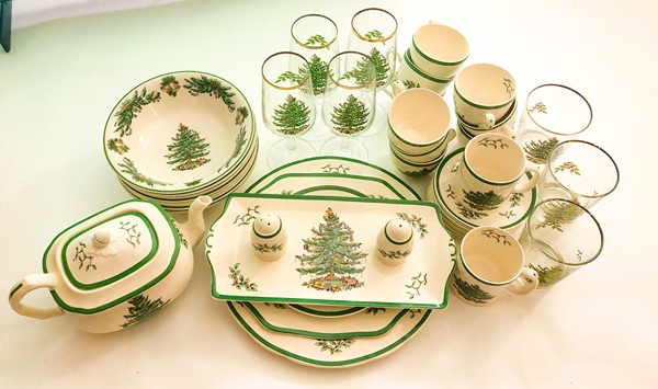 dinnerware, glassware, Christmas