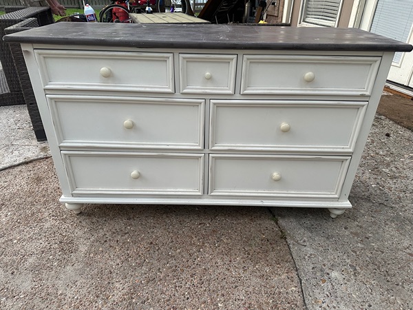 Dresser farmhouse white