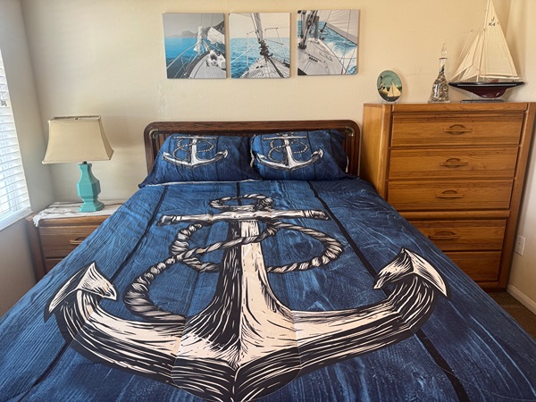 6 month lease required