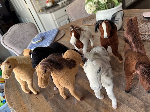 Plush horses
