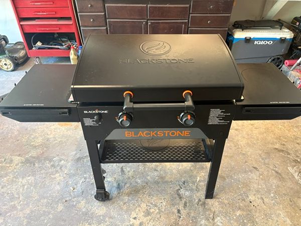 Blackstone 2 Burner Griddle Excellent Condition