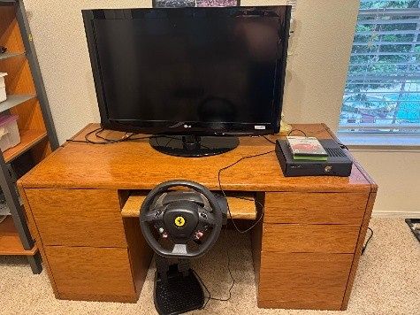 Executive desk in solid wood