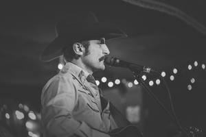 LIVE MUSIC: Jesse Daniel - Vimarsana News