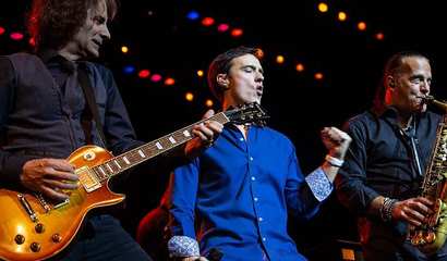 /images/ev/204986/410x240/web_background_billy_elton_1777063679.jpg