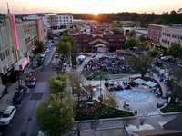 Market Street hosts Spring Concert Series, Spring Fine Arts Show and Mother's Day weekend fun