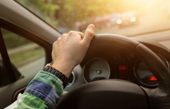 /images/newsimage/81451/660x423/car_auto_driver_dashboard_road.jpg