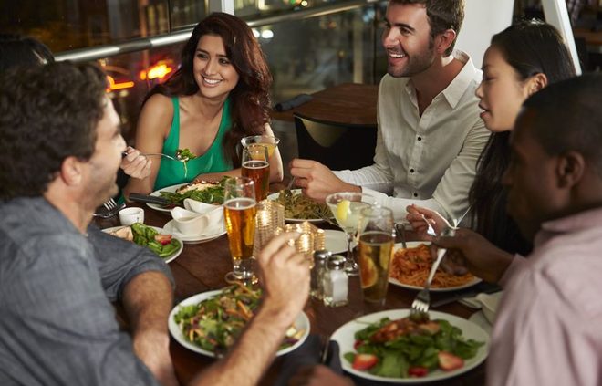 /images/newsimage/83582/660x423/couples_dining_restaurant_food_drink.jpg