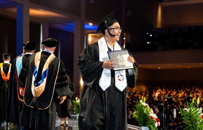 /images/newsimage/84044/660x423/05.29.2026_Graduation_2026.jpg