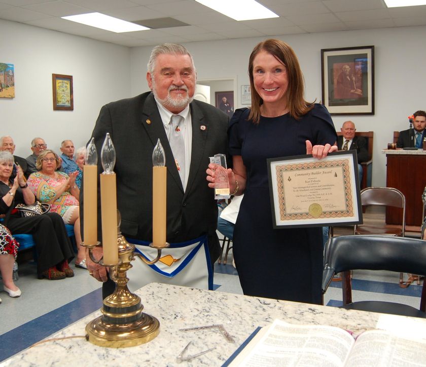 Kari Prihoda of Children’s Safe Harbor receives the 2026 Oak Wood Masonic Lodge 1444 “Grand Lodge of Texas Community Builder Award”.